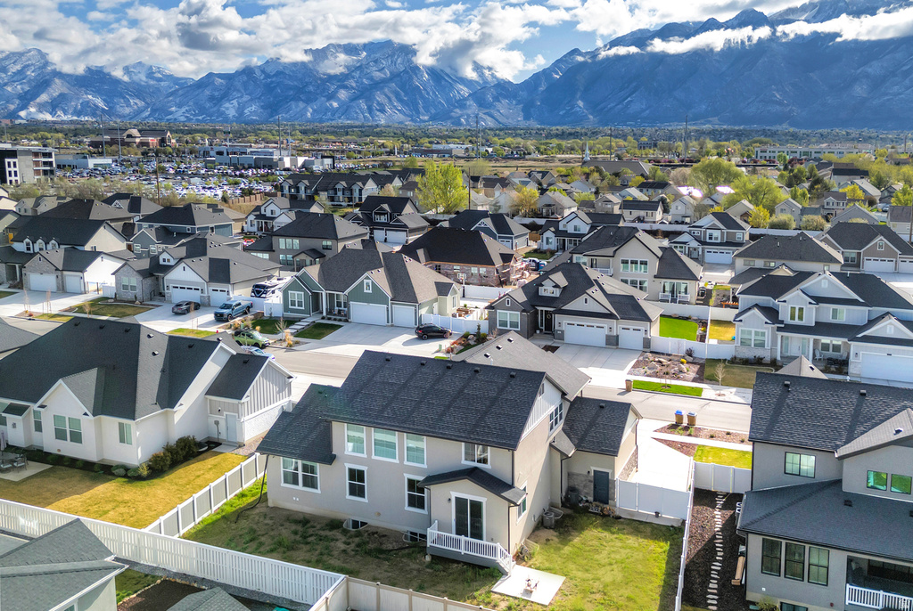 11694 S ENGELMANN DR Draper, UT 84020