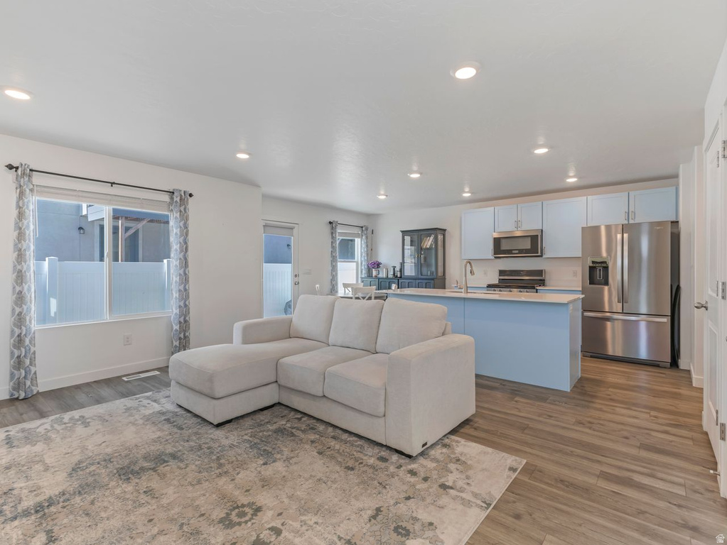 8533 W MEADOW BANK WAY Magna, UT 84044