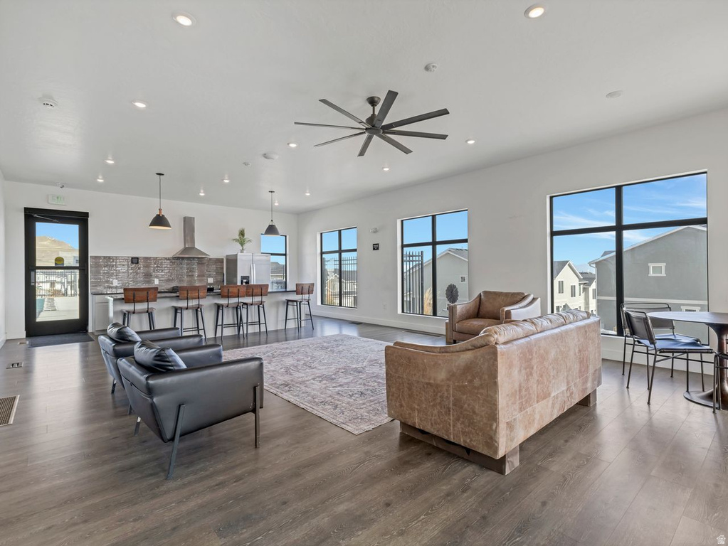 8533 W MEADOW BANK WAY Magna, UT 84044