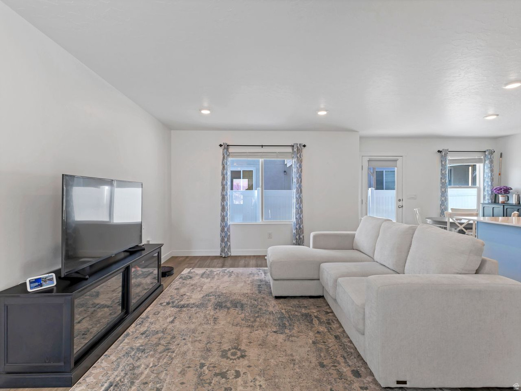 8533 W MEADOW BANK WAY Magna, UT 84044