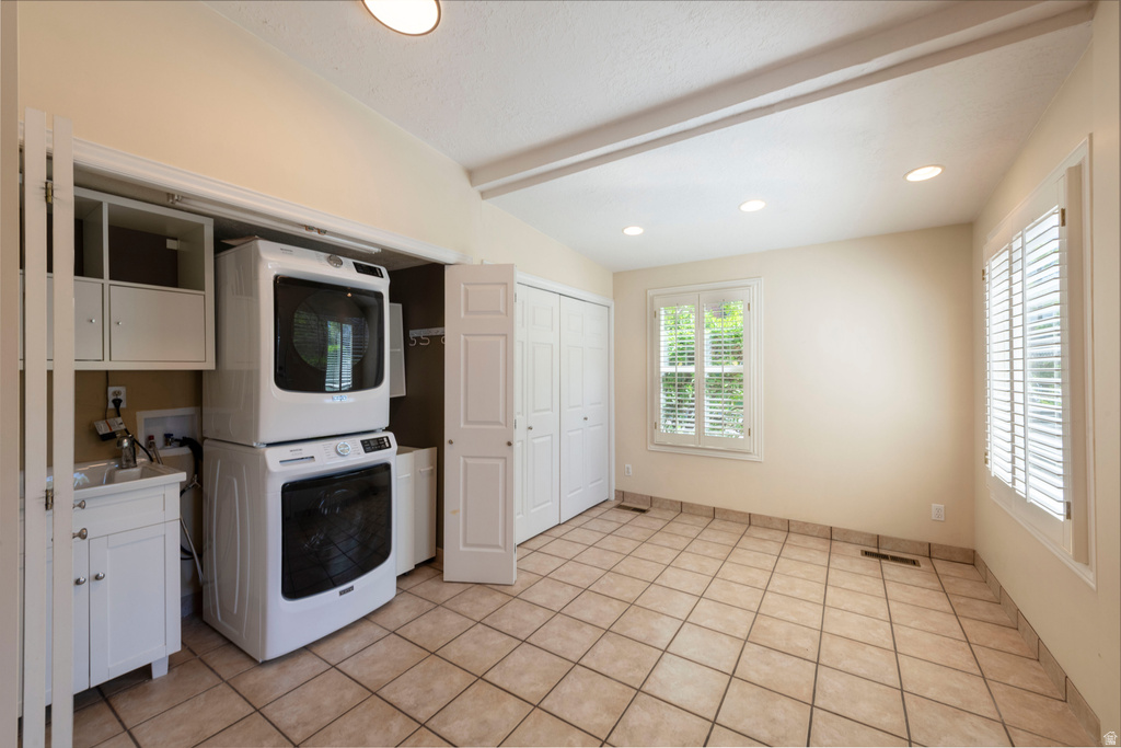 1040 E FIRST AVE Salt Lake City, UT 84103