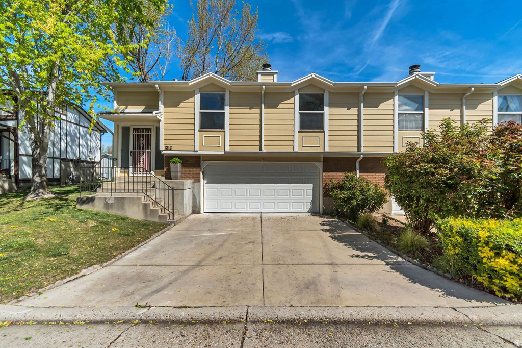 1212 W MIDDLESEX RD Taylorsville, UT 84123