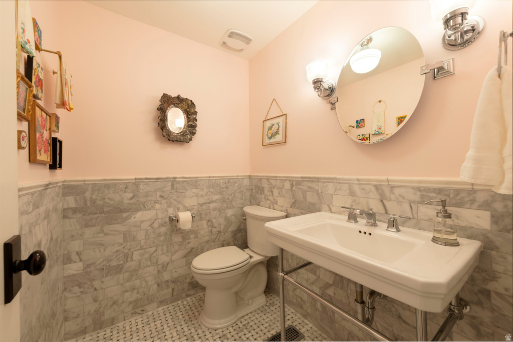 3521 S MILLHOLLOW CIR Salt Lake City, UT 84106