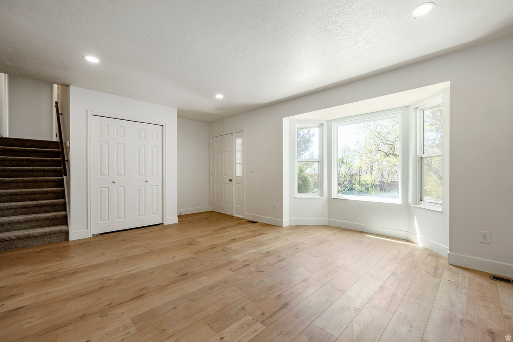 1320 N WINSTON DR Kaysville, UT 84037