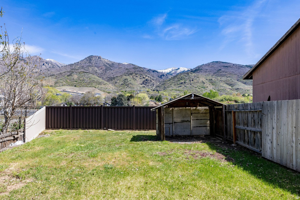 1320 N WINSTON DR Kaysville, UT 84037