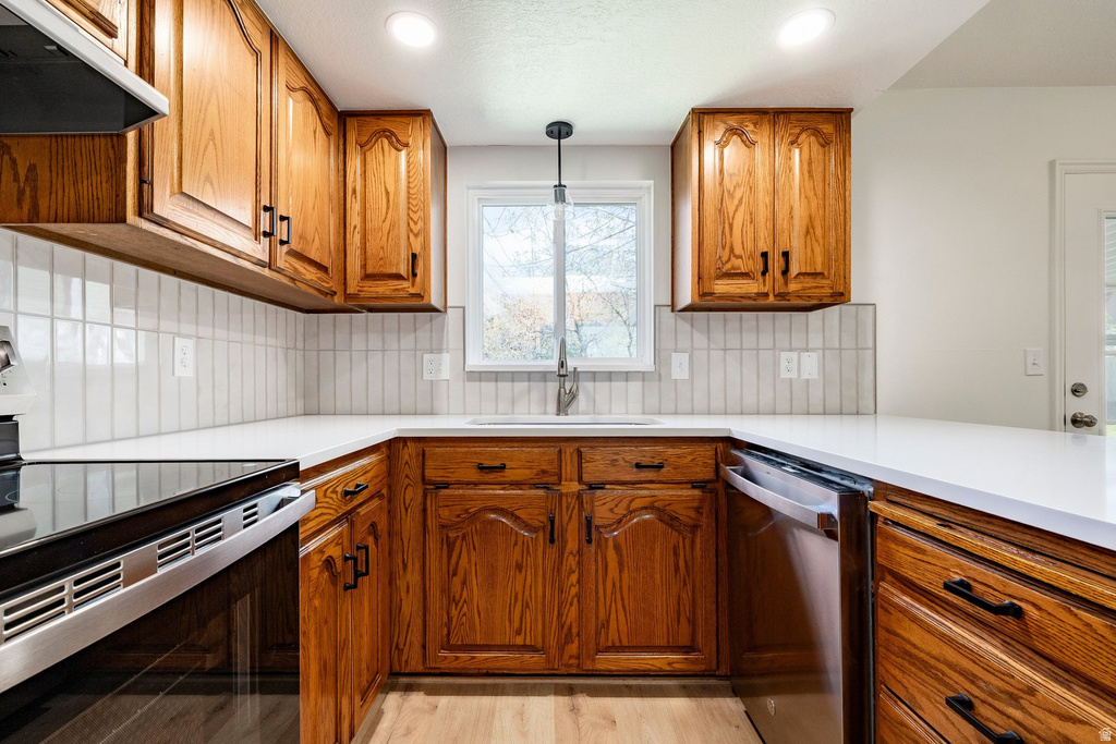 1320 N WINSTON DR Kaysville, UT 84037