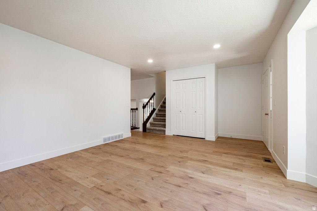 1320 N WINSTON DR Kaysville, UT 84037