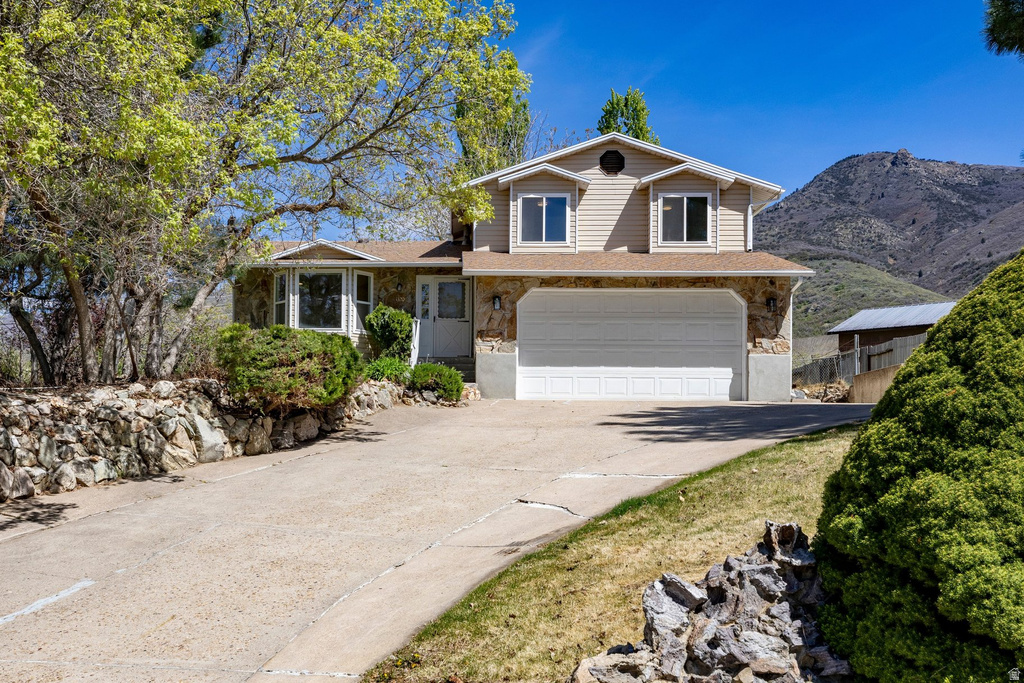 1320 N WINSTON DR Kaysville, UT 84037