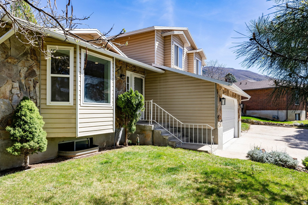 1320 N WINSTON DR Kaysville, UT 84037