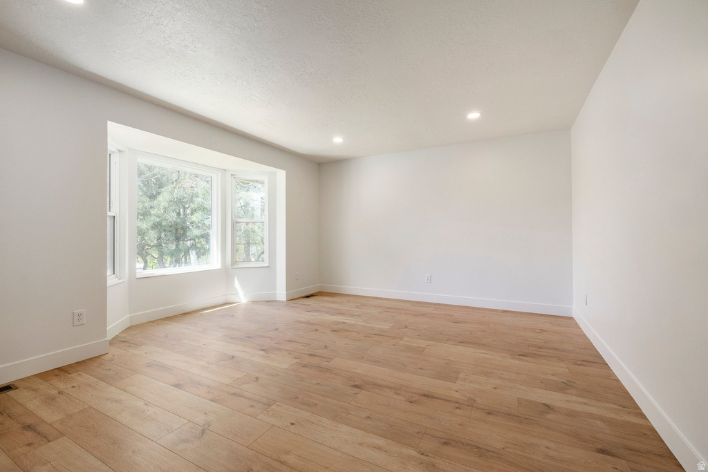 1320 N WINSTON DR Kaysville, UT 84037