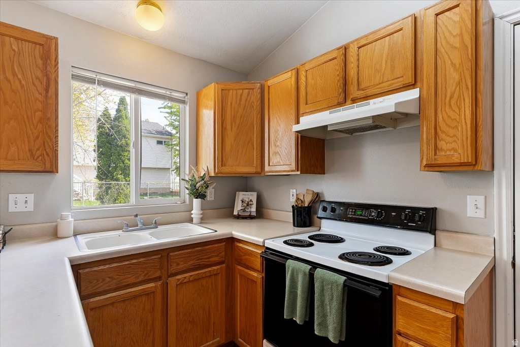 71 S 1700 W West Point, UT 84015