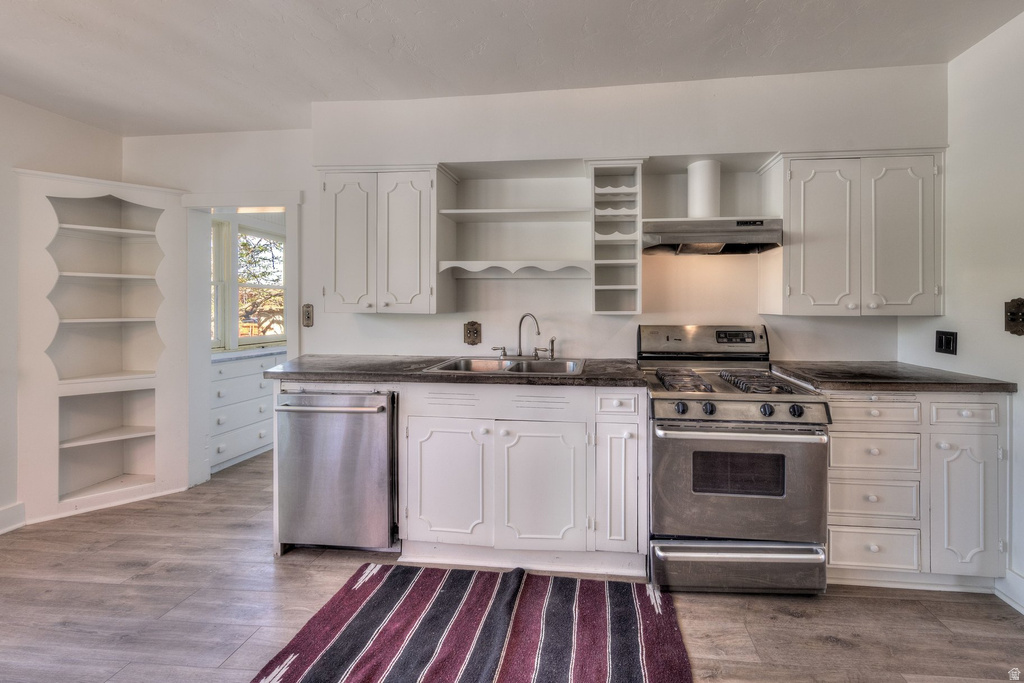 125 E 200 N Moab, UT 84532