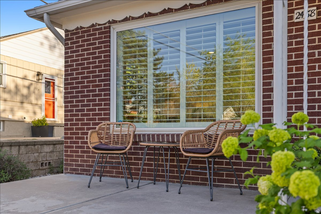 2468 E REDONDO AVE Salt Lake City, UT 84108