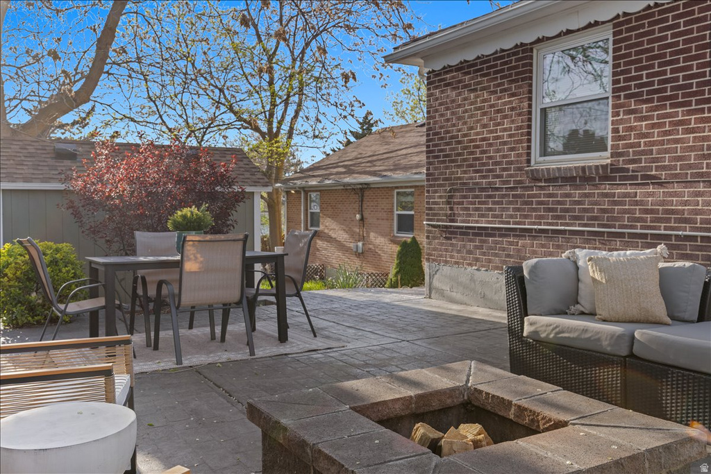 2468 E REDONDO AVE Salt Lake City, UT 84108