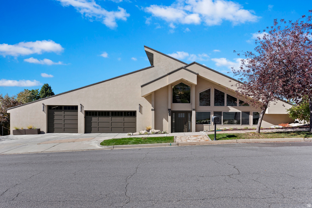 88 S MOSS HILL DR Bountiful, UT 84010