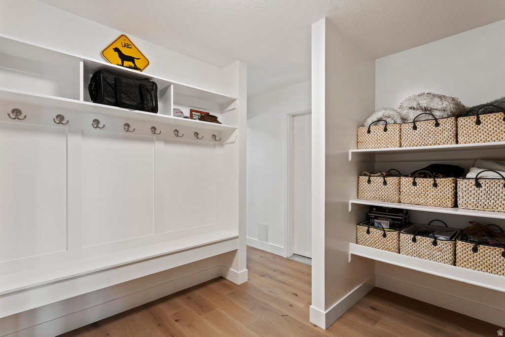 88 S MOSS HILL DR Bountiful, UT 84010