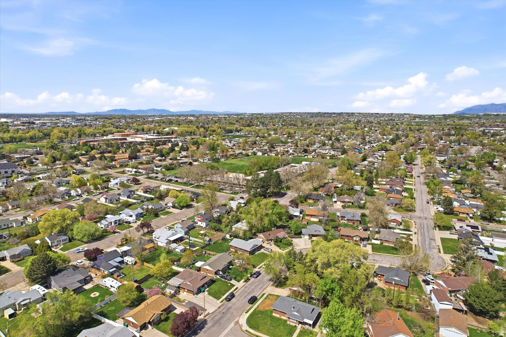 98 DIXIE AVE Layton, UT 84041