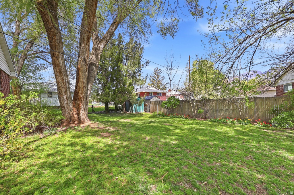 98 DIXIE AVE Layton, UT 84041