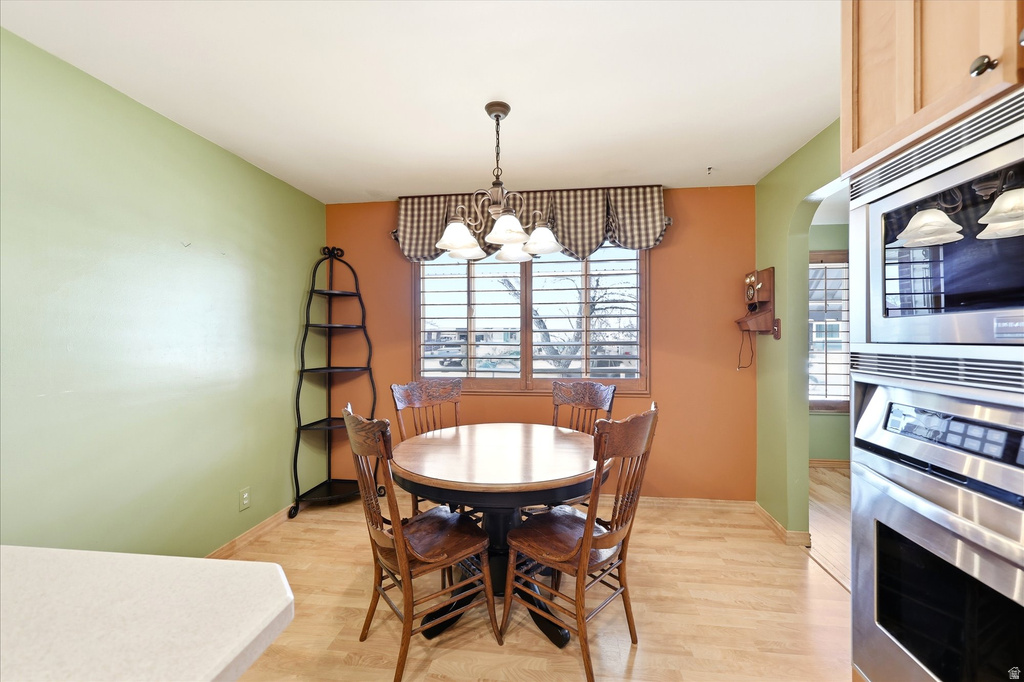 98 DIXIE AVE Layton, UT 84041