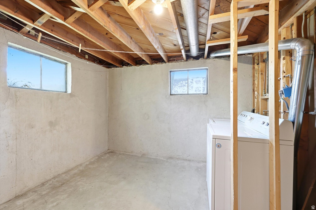 98 DIXIE AVE Layton, UT 84041