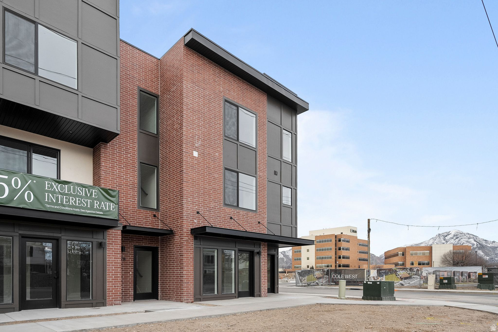 612 E ELANOR CV #32 Salt Lake City, UT 84107