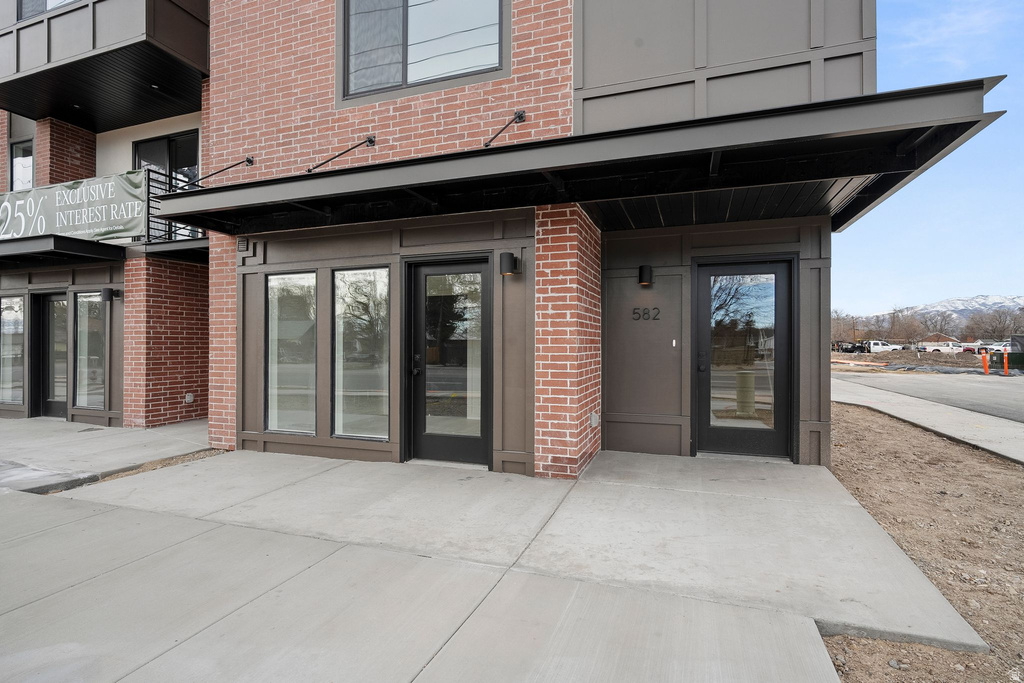 612 E ELANOR CV #32 Salt Lake City, UT 84107