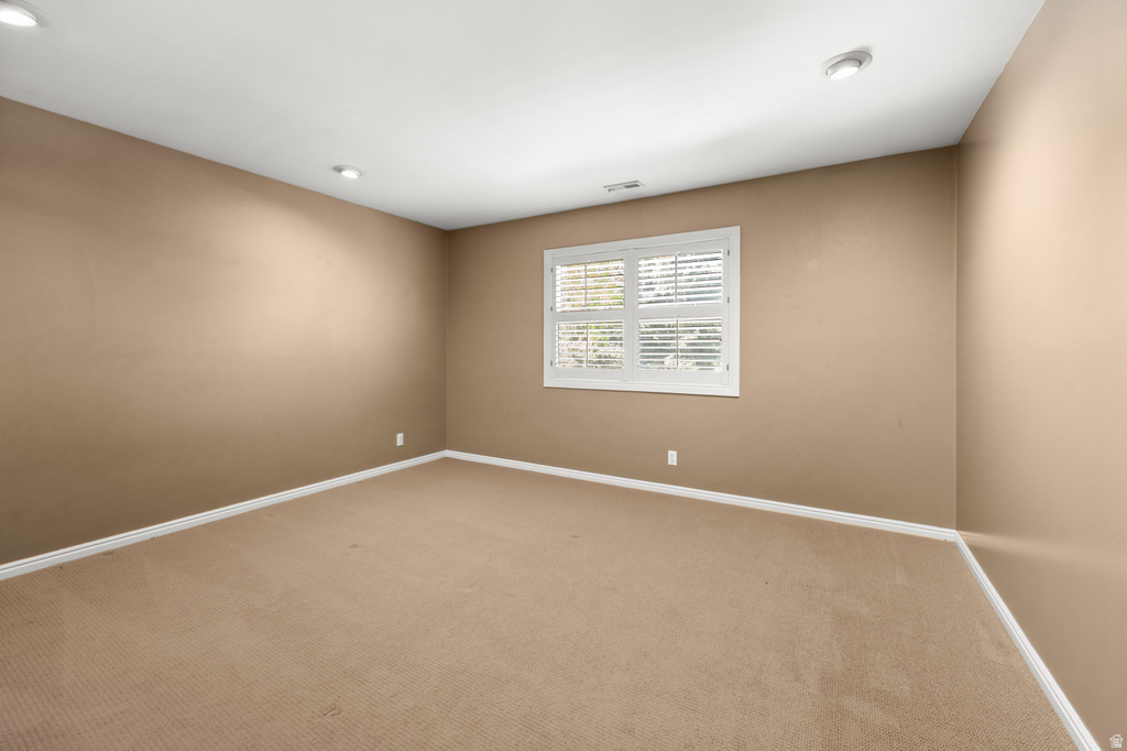 5757 S HOLLADAY BLVD Holladay, UT 84121