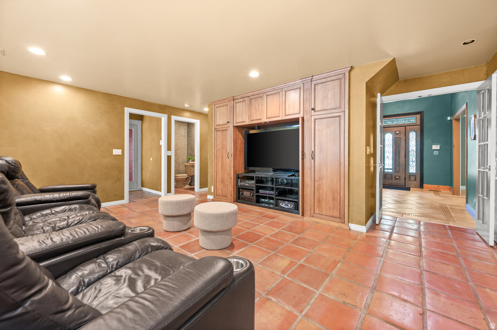 5757 S HOLLADAY BLVD Holladay, UT 84121