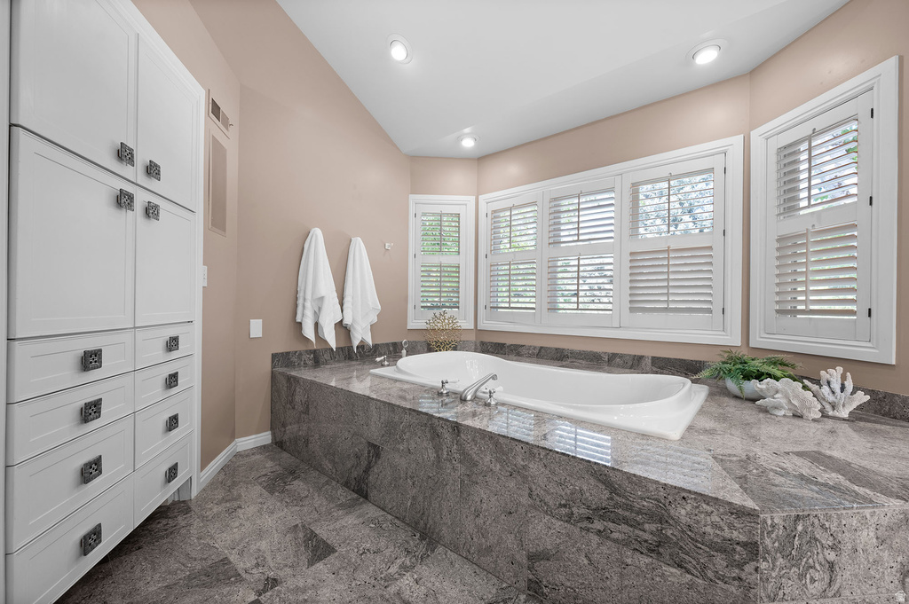 5757 S HOLLADAY BLVD Holladay, UT 84121