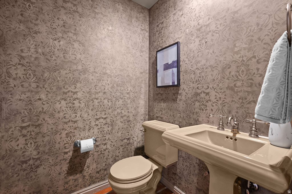 5757 S HOLLADAY BLVD Holladay, UT 84121