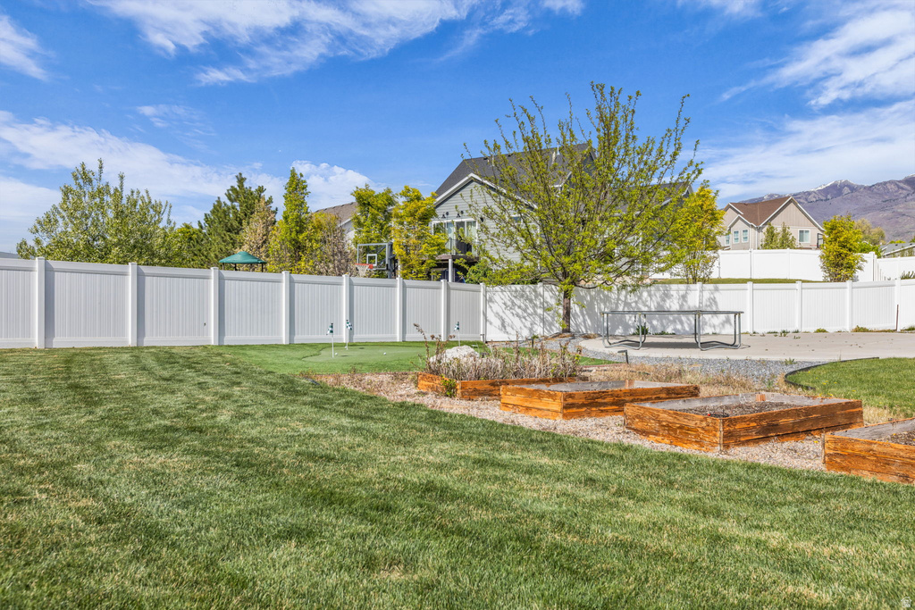 2195 S BETSY WAY Kaysville, UT 84037