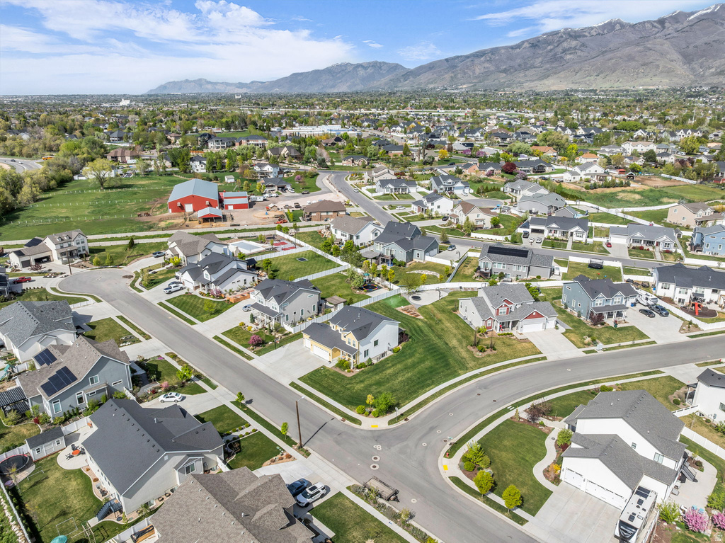 2195 S BETSY WAY Kaysville, UT 84037