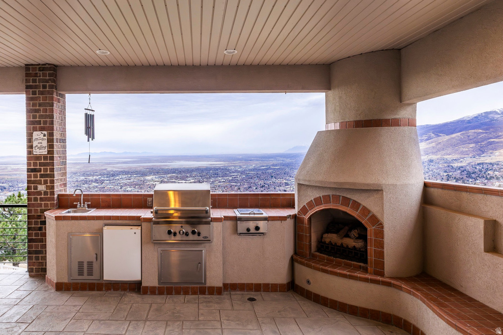 3252 SUNSET HOLLOW DR Bountiful, UT 84010