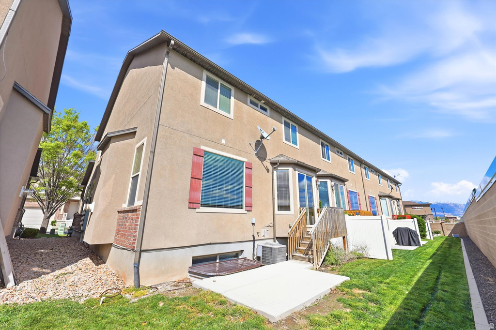 67 W CONDOR RD Saratoga Springs, UT 84045