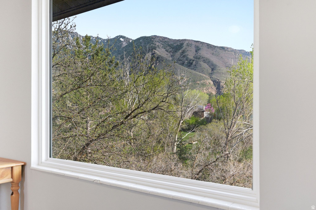 2092 E 11270 S Sandy, UT 84092