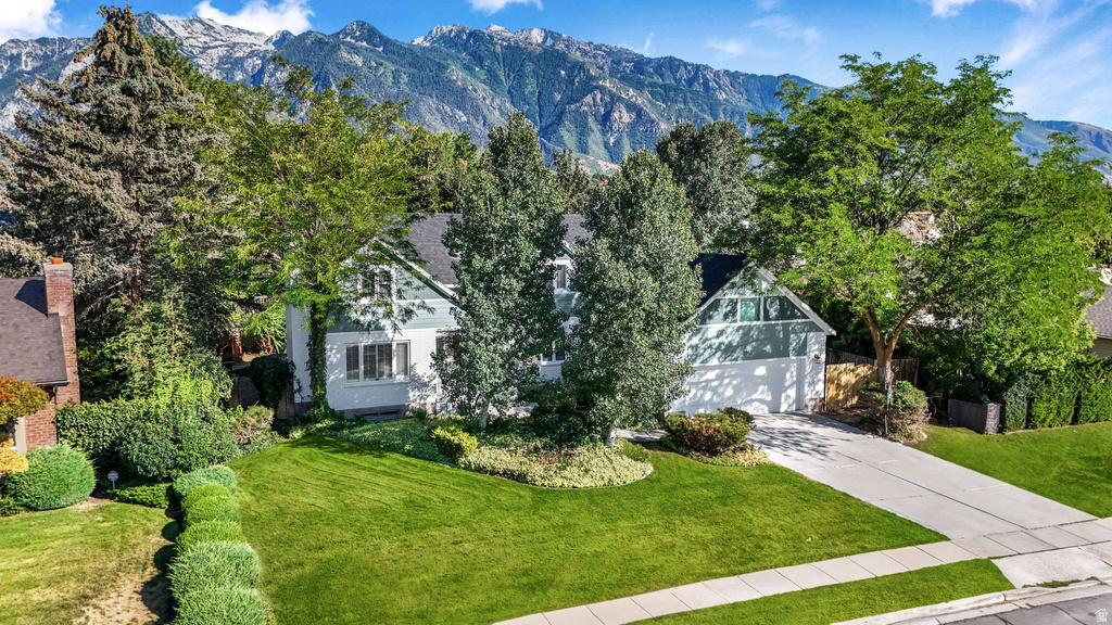 8965 S QUAIL RUN DR Sandy, UT 84093