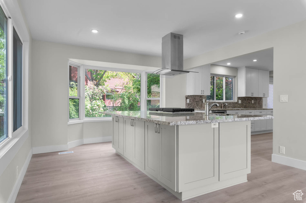 8965 S QUAIL RUN DR Sandy, UT 84093