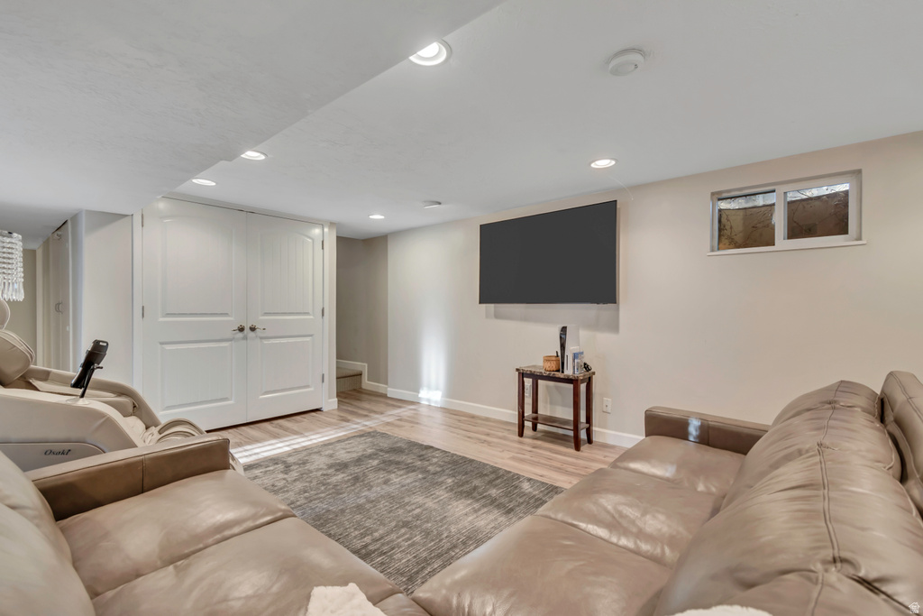 1240 WESTWOOD RD Bountiful, UT 84010