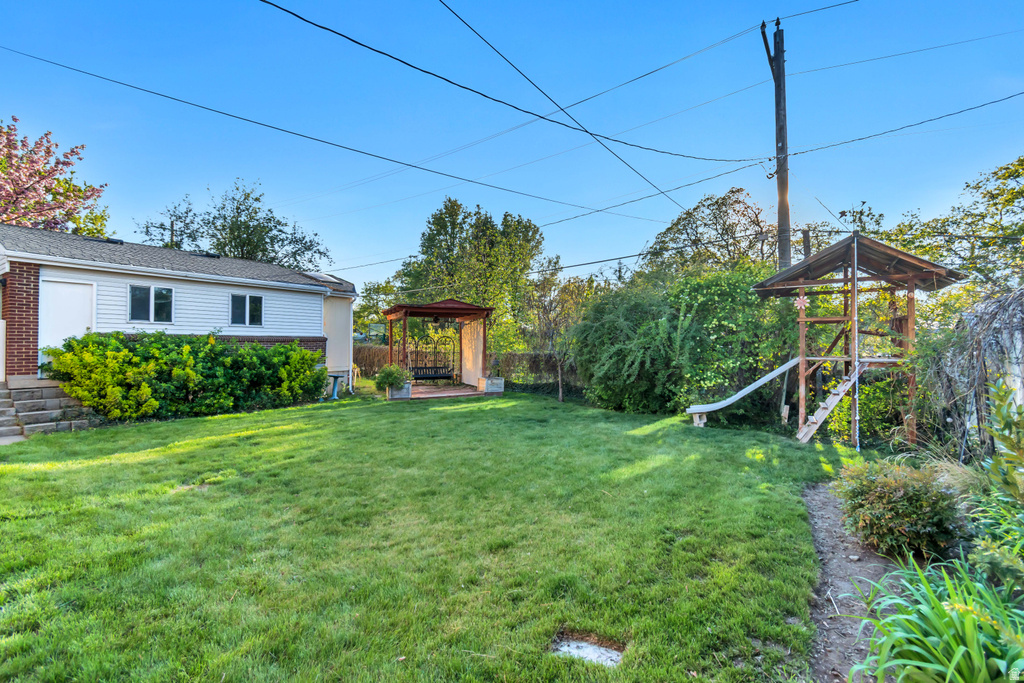 1240 WESTWOOD RD Bountiful, UT 84010