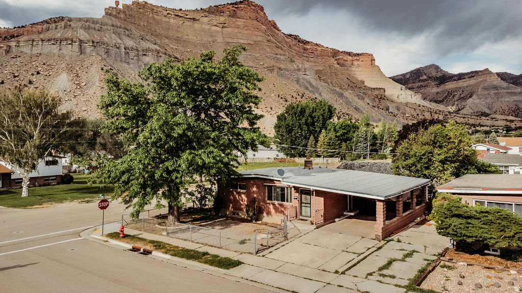 1 S 3RD AVE Helper, UT 84526