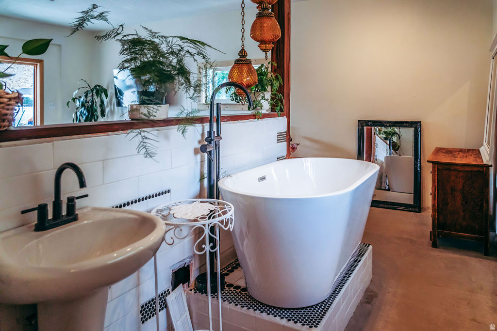 1 S 3RD AVE Helper, UT 84526