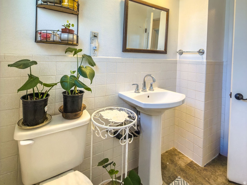 1 S 3RD AVE Helper, UT 84526