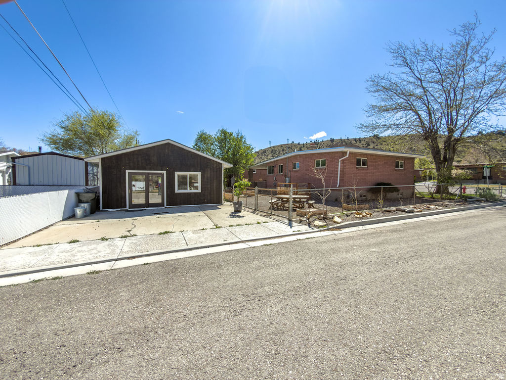 1 S 3RD AVE Helper, UT 84526