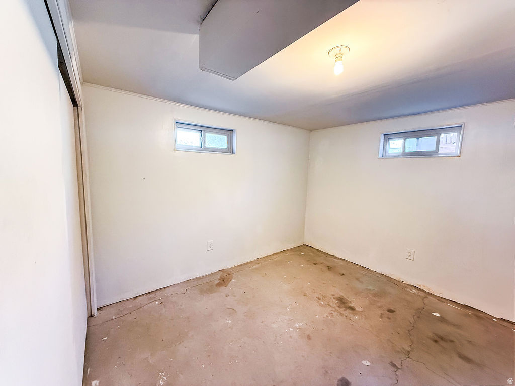 1 S 3RD AVE Helper, UT 84526