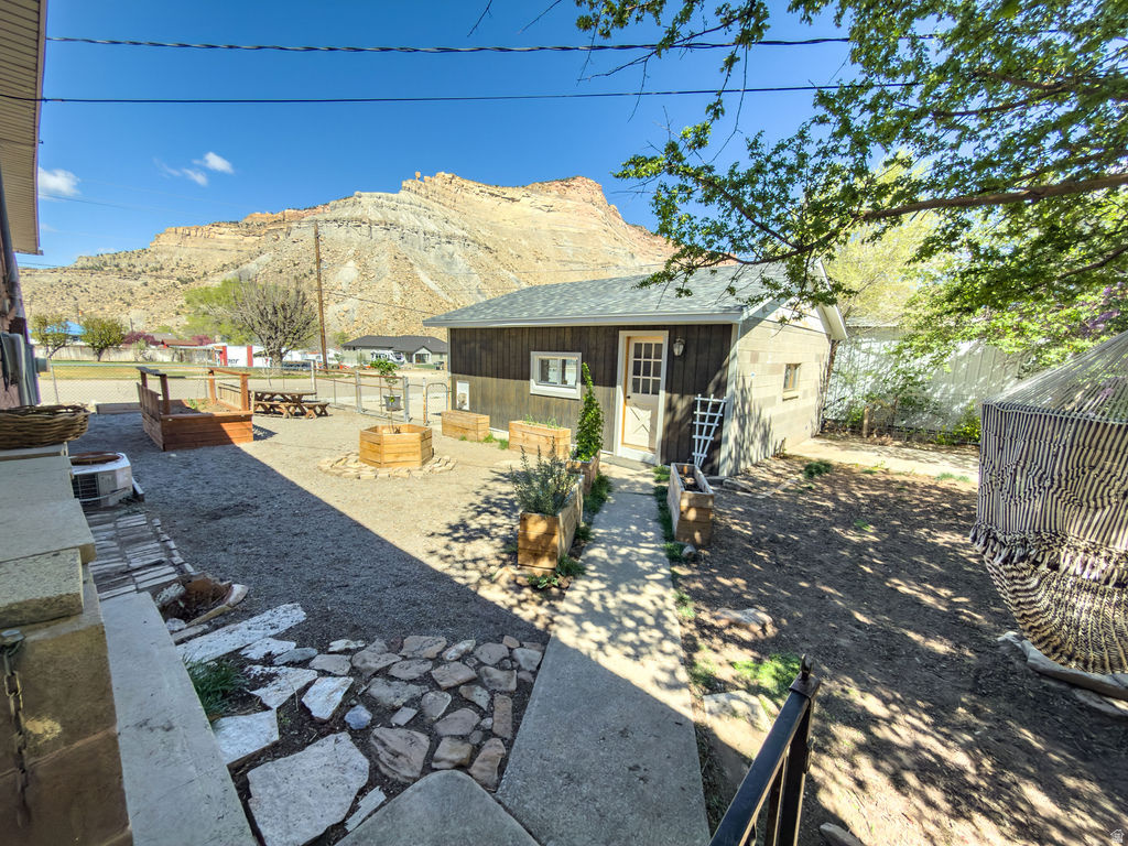 1 S 3RD AVE Helper, UT 84526