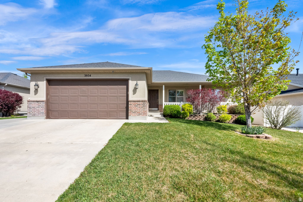 3934 W DUNE BUGGY DR South Jordan, UT 84009