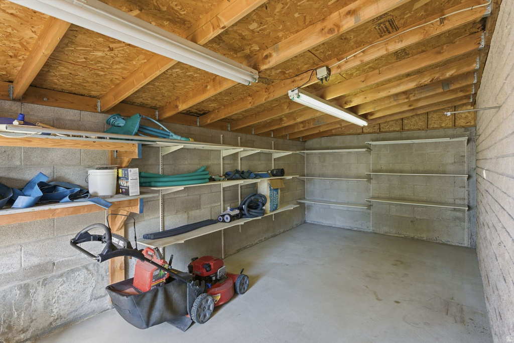 4668 S GREEN VALLEY DR Millcreek, UT 84107