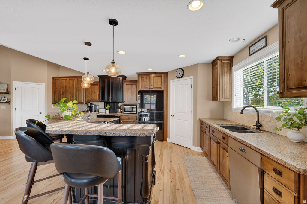 1264 BROOKE LN Farmington, UT 84025