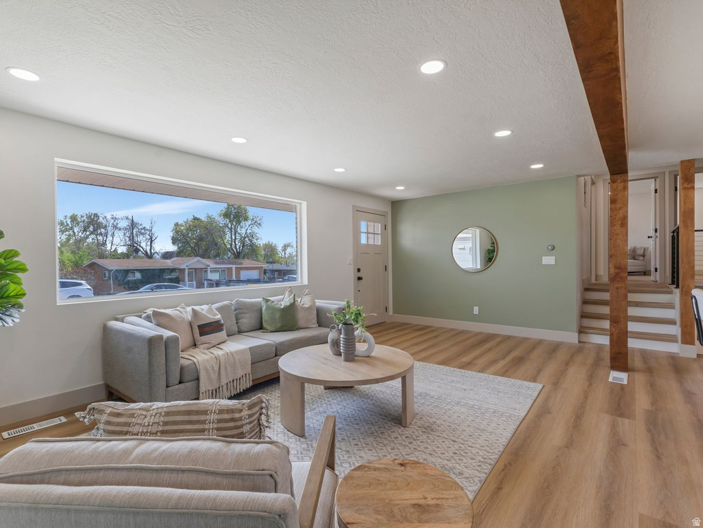 2068 W 5950 S Roy, UT 84067