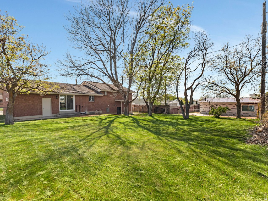 2068 W 5950 S Roy, UT 84067